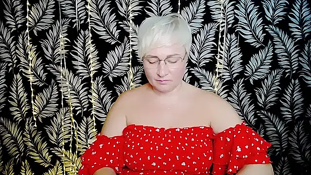Snapshot of Olivia_playful chatting on June 27, 2026, 11:04 am Olivia playful online show from June 27, 2026, 11:04 am