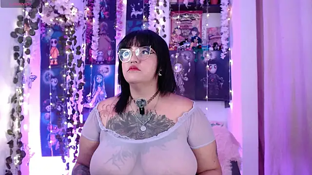 Snapshot of _Ali_Brinck_ chatting on January 14, 2025, 11:58 pm Ali Brinck online show from January 14, 2025, 11:58 pm