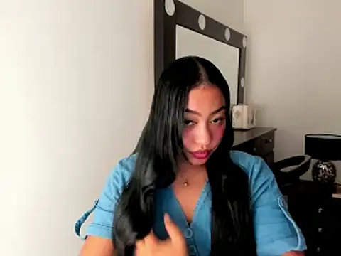 Snapshot of brunetenikole02 chatting on February 20, 2025, 1:36 am brunetenikole02 online show from February 20, 2025, 1:36 am