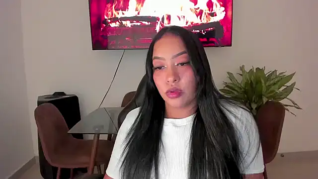 Snapshot of brunetenikole02 chatting on March 14, 2025, 2:20 am brunetenikole02 online show from March 14, 2025, 2:20 am