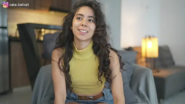Snapshot of cata_batnati chatting on April 15, 2026, 2:35 pm cata batnati online show from April 15, 2026, 2:35 pm