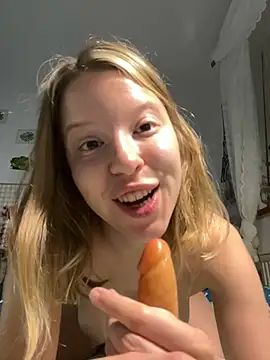 kimczii online show from July 7, 2026, 6:47 am