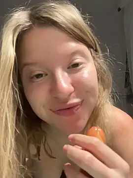kimczii online show from July 29, 2026, 6:22 am
