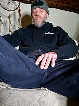 eddouxxx78 online show from November 5, 2025, 5:02 pm