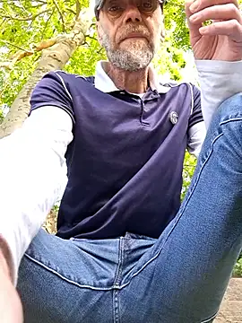 eddouxxx78 online show from April 26, 2026, 8:01 am