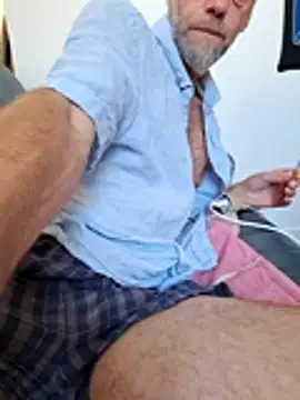 eddouxxx78 online show from June 24, 2026, 3:11 pm