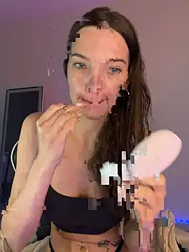 julia fly online show from May 29, 2026, 8:12 am