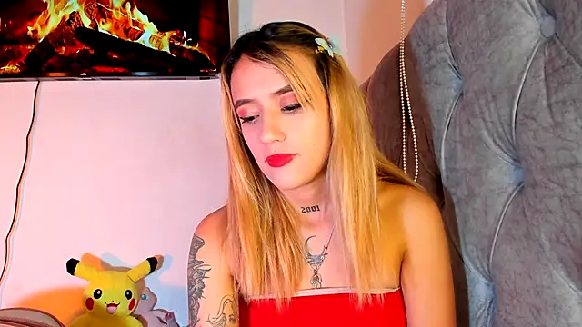 Snapshot of Sabrina_Cole chatting on November 23, 2025, 4:56 am Sabrina Cole online show from November 23, 2025, 4:56 am