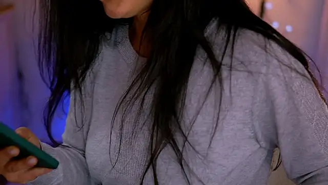 Snapshot of anabelcurvy chatting on December 23, 2024, 9:51 pm anabelcurvy online show from December 23, 2024, 9:51 pm