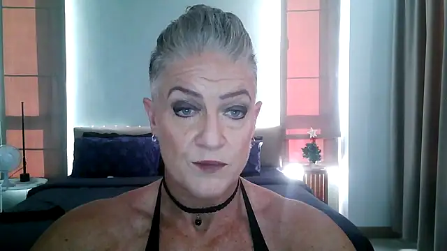 Devon2020 online show from December 18, 2025, 9:15 am