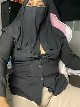 Snapshot of Jameela chatting on March 21, 2025, 10:39 pm Jameela online show from March 21, 2025, 10:39 pm