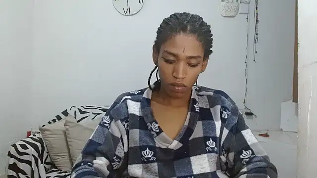 Snapshot of angelamarie1 chatting on May 23, 2026, 7:13 am angelamarie1 online show from May 23, 2026, 7:13 am