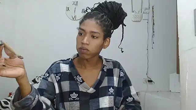Snapshot of angelamarie1 chatting on May 25, 2026, 12:11 pm angelamarie1 online show from May 25, 2026, 12:11 pm