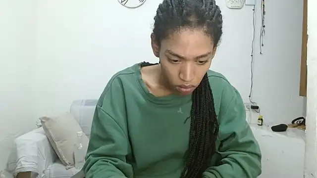 Snapshot of angelamarie1 chatting on June 17, 2026, 11:34 am angelamarie1 online show from June 17, 2026, 11:34 am