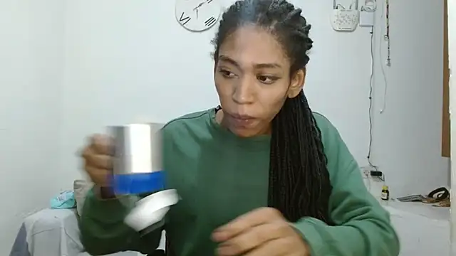 Snapshot of angelamarie1 chatting on June 24, 2026, 11:42 am angelamarie1 online show from June 24, 2026, 11:42 am
