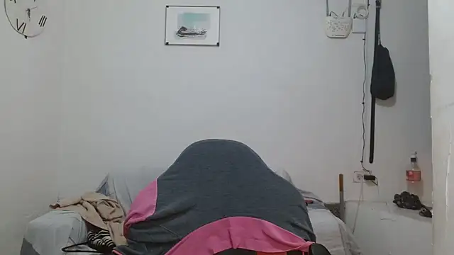 Snapshot of angelamarie1 chatting on July 9, 2026, 8:57 pm angelamarie1 online show from July 9, 2026, 8:57 pm