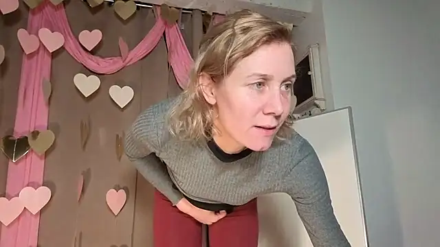 Lola Belgium online show from February 13, 2026, 5:53 pm