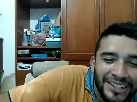 Snapshot of isearchcompany chatting on January 18, 2025, 2:47 am isearchcompany online show from January 18, 2025, 2:47 am