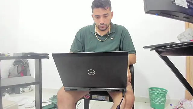 Snapshot of isearchcompany chatting on January 7, 2026, 3:14 pm isearchcompany online show from January 7, 2026, 3:14 pm