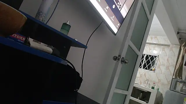 Snapshot of isearchcompany chatting on February 23, 2026, 5:05 am isearchcompany online show from February 23, 2026, 5:05 am