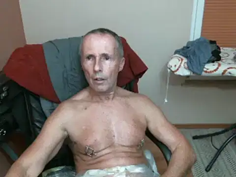 Snapshot of olibrius71 chatting on January 28, 2025, 7:21 pm olibrius71 online show from January 28, 2025, 7:21 pm