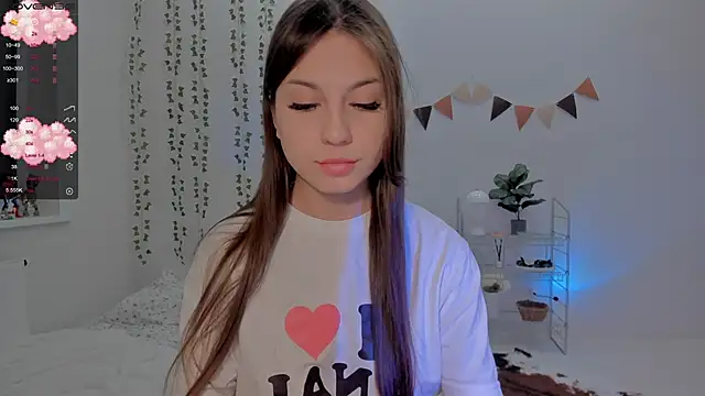 Snapshot of Mary_tiim chatting on January 6, 2025, 9:00 pm Mary tiim online show from January 6, 2025, 9:00 pm