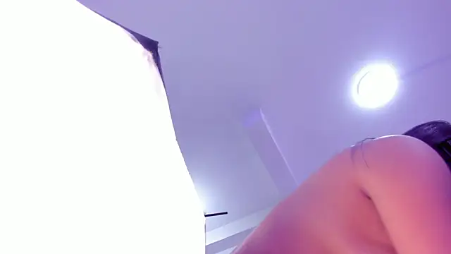 paola rodriguez online show from February 22, 2025, 10:20 pm