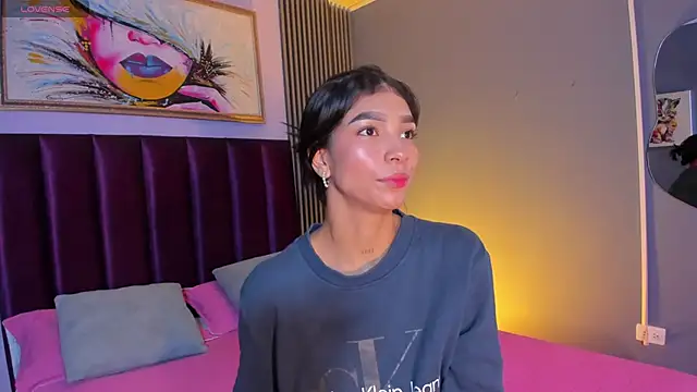 LauraAristizabal online show from July 2, 2026, 12:33 pm