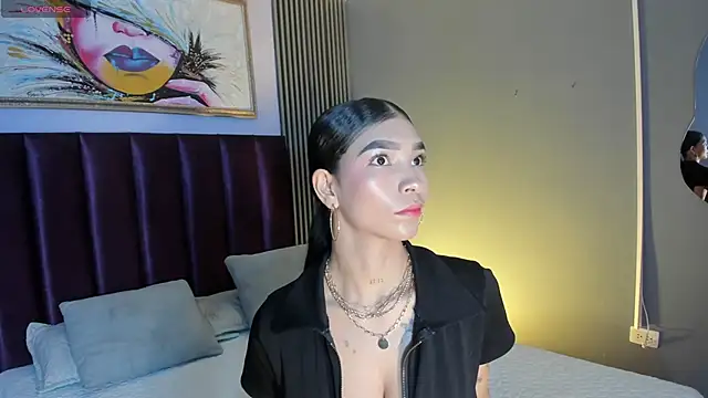 LauraAristizabal online show from July 19, 2026, 11:36 am