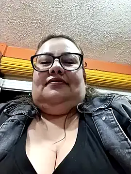 Snapshot of foxbell_lt chatting on December 22, 2024, 11:41 pm foxbell lt online show from December 22, 2024, 11:41 pm