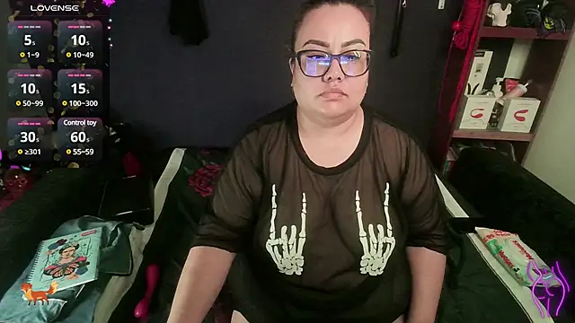 Snapshot of foxbell_lt chatting on December 29, 2024, 11:08 pm foxbell lt online show from December 29, 2024, 11:08 pm