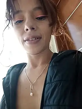 Snapshot of MINI_Petite chatting on June 11, 2026, 2:59 pm MINI Petite online show from June 11, 2026, 2:59 pm