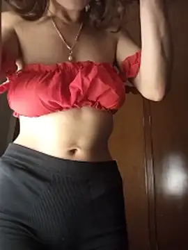 Snapshot of MINI_Petite chatting on June 14, 2026, 2:46 am MINI Petite online show from June 14, 2026, 2:46 am