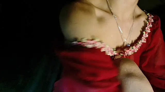 Snapshot of MINI_Petite chatting on July 18, 2026, 5:00 am MINI Petite online show from July 18, 2026, 5:00 am