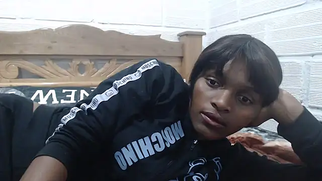 Snapshot of sexyjustin202 chatting on September 20, 2025, 12:00 am sexyjustin202 online show from September 20, 2025, 12:00 am