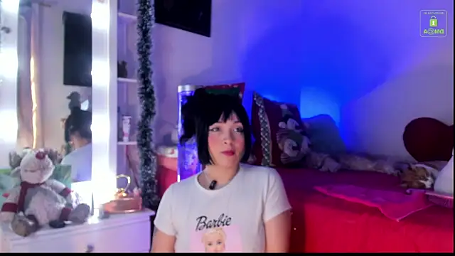 miaa-lee online show from December 14, 2025, 5:51 pm