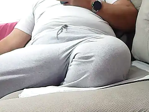 Snapshot of trucker8282 chatting on January 5, 2025, 11:37 am trucker8282 online show from January 5, 2025, 11:37 am