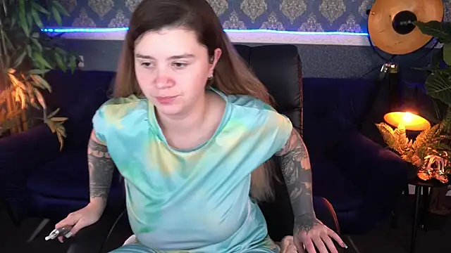 AmellyMilly online show from November 24, 2025, 7:57 pm