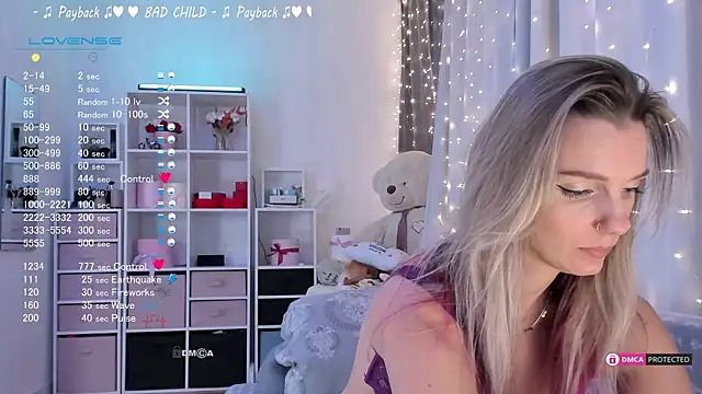 Karamelsw  online show from February 21, 2025, 12:05 am