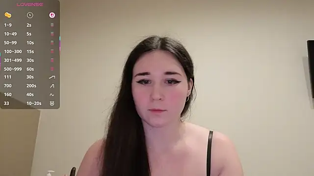 MaryHillx online show from November 20, 2025, 7:02 pm