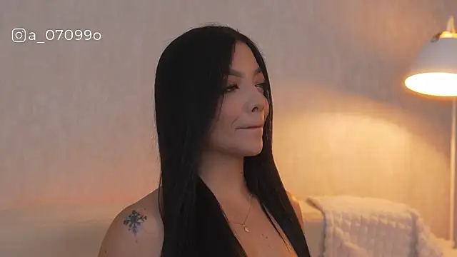 sarah hiill online show from February 7, 2026, 9:07 pm