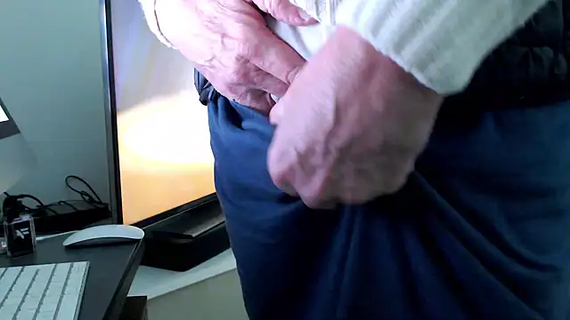 Snapshot of Unicum900 chatting on March 14, 2025, 5:24 pm Unicum900 online show from March 14, 2025, 5:24 pm