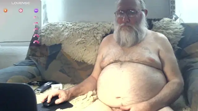 SexySantaC online show from April 3, 2026, 7:12 pm