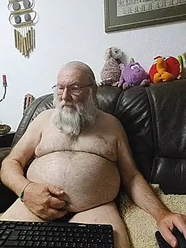 SexySantaC online show from May 13, 2026, 8:06 pm