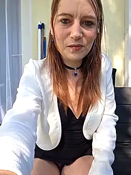 XLisaxx online show from April 23, 2026, 1:46 pm