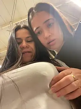 Reggie-Liam online show from December 18, 2024, 11:19 pm