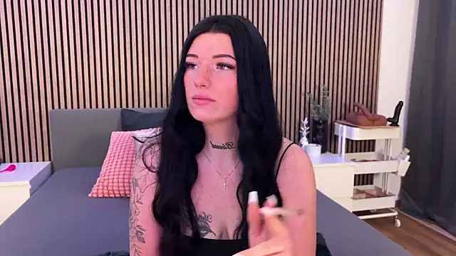 Snapshot of LizaRoxx chatting on March 12, 2025, 6:44 pm LizaRoxx online show from March 12, 2025, 6:44 pm