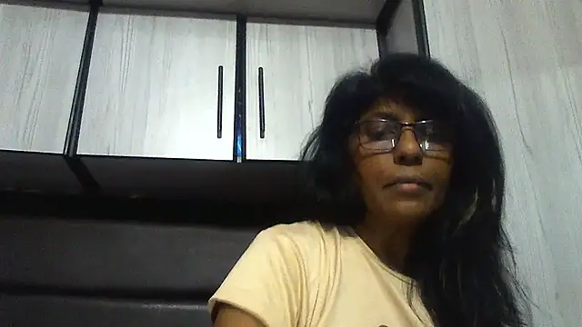 Snapshot of MsAttitude chatting on February 1, 2025, 2:56 pm MsAttitude online show from February 1, 2025, 2:56 pm