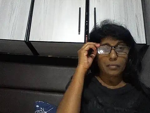 Snapshot of MsAttitude chatting on November 1, 2025, 3:14 pm MsAttitude online show from November 1, 2025, 3:14 pm