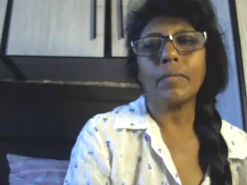 Snapshot of MsAttitude chatting on May 4, 2026, 7:04 am MsAttitude online show from May 4, 2026, 7:04 am